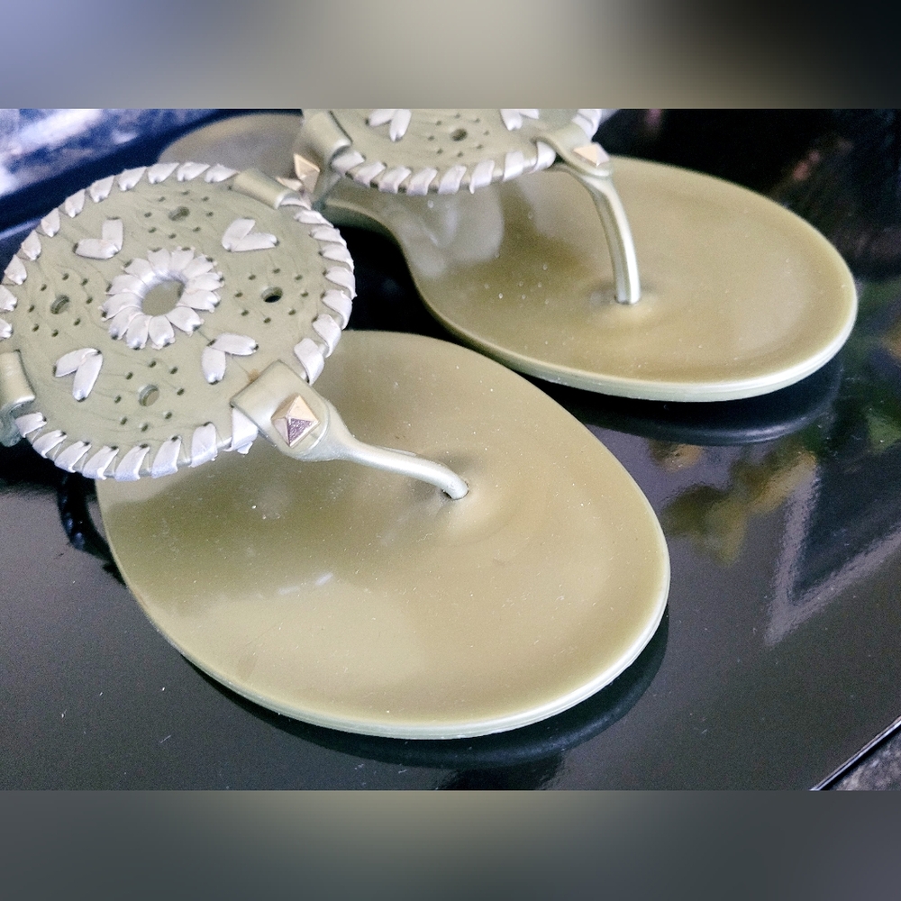 Jack Rogers Georgica Jelly Medallion Stud Gold Platinum Women's Sandals US 8 - Picture 9 of 16